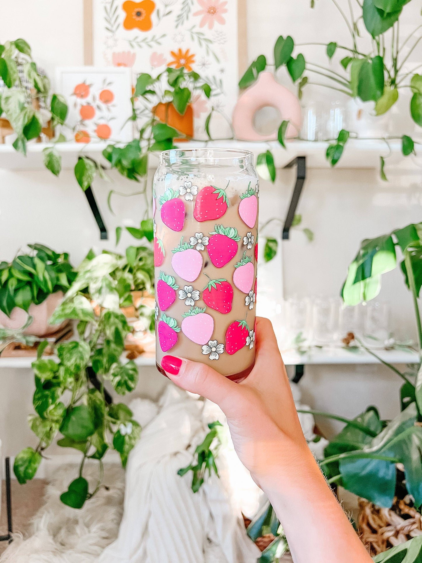 20oz Strawberry Iced Coffee Beer Can Glass