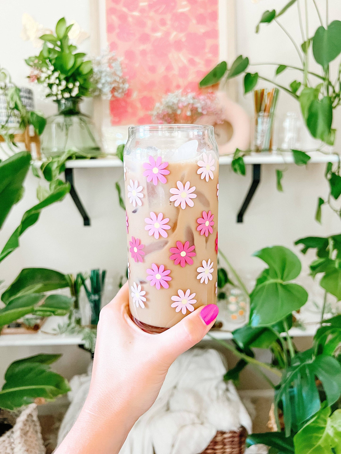 20oz Pink Daisy Iced Coffee Beer Can Glass